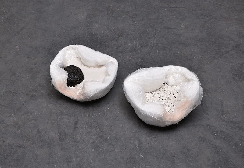 O.T. (Zwei Schalen), 2012